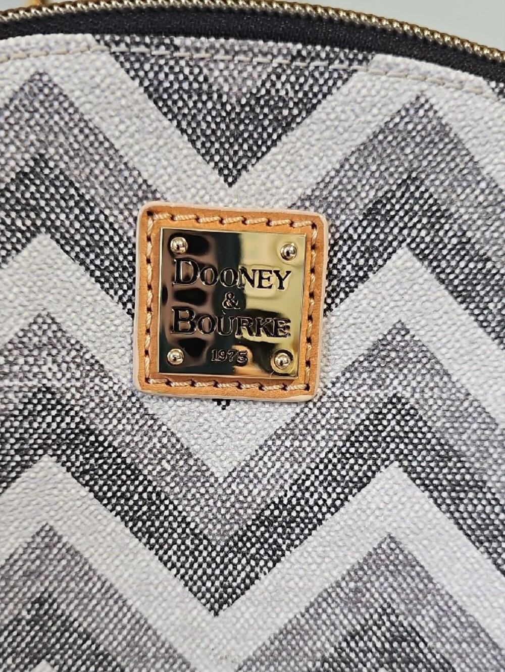 Dooney & Bourke Suki Crossbody - Picture 2 of 13